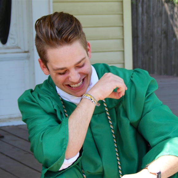 Meet your Posher - Picture 14 of 14